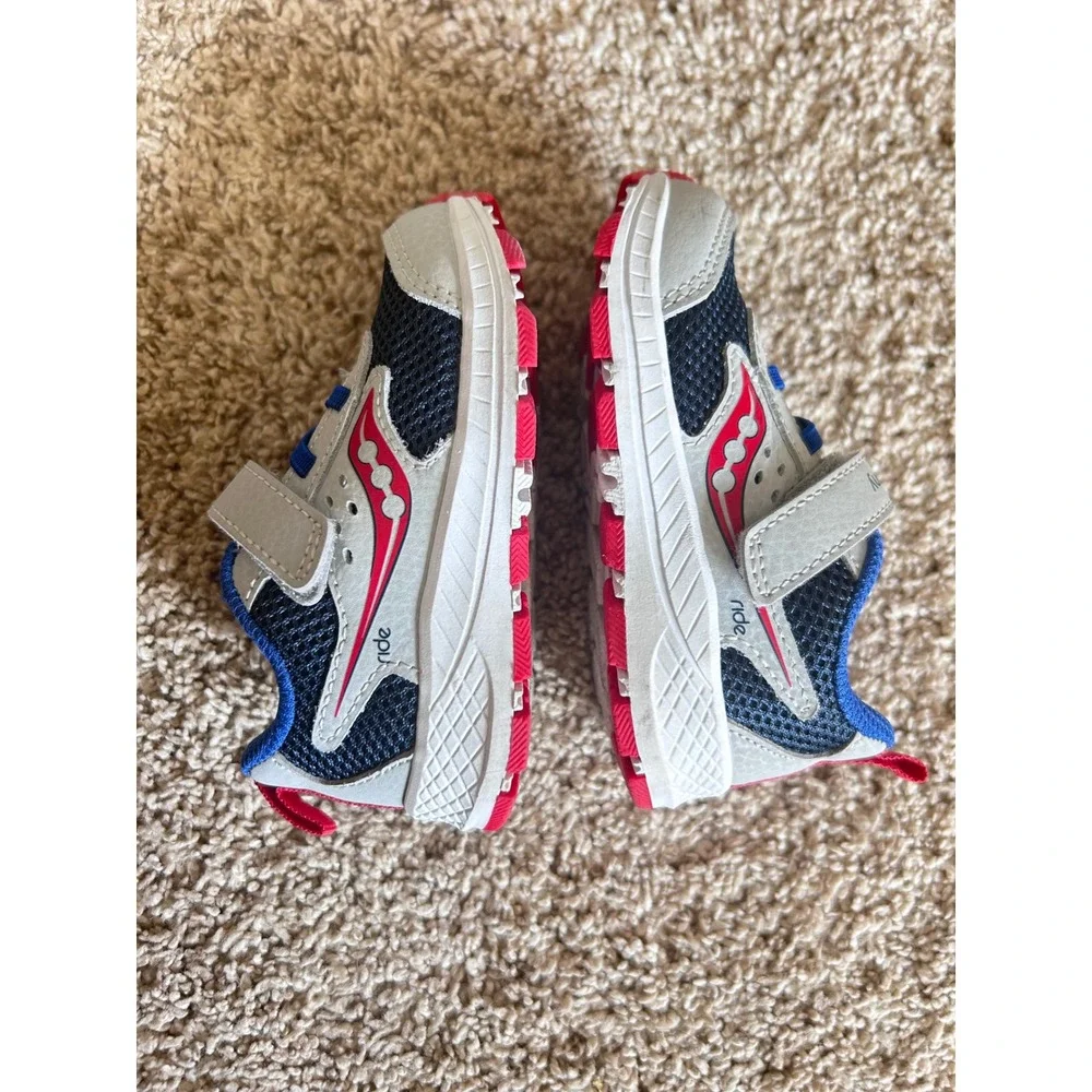 Saucony‎  Share Ride Jr Sneaker Navy/Gray/Red SZ 5